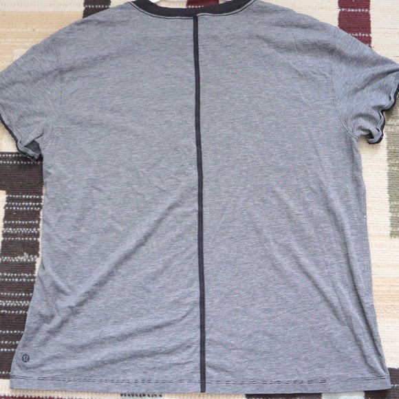 Lululemon (Men’s) Large T-shirt - Picture 3 of 8